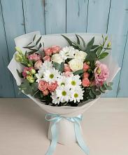 Букет цветов из:  Розы, Лизиантусы и Хризантемы в Мохсоголлохе
