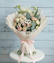 Букет цветов из:  Розы и Лизиантусы в Мохсоголлохе