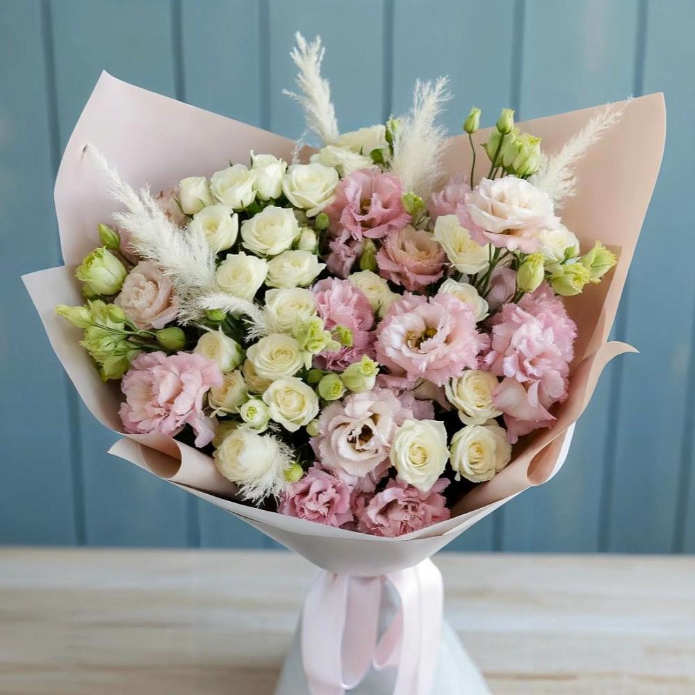 Букет цветов из: Альстромерии и Розы в Мохсоголлохе