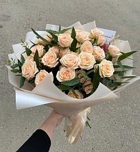 Букет Кремовые розы Латте в Мохсоголлохе