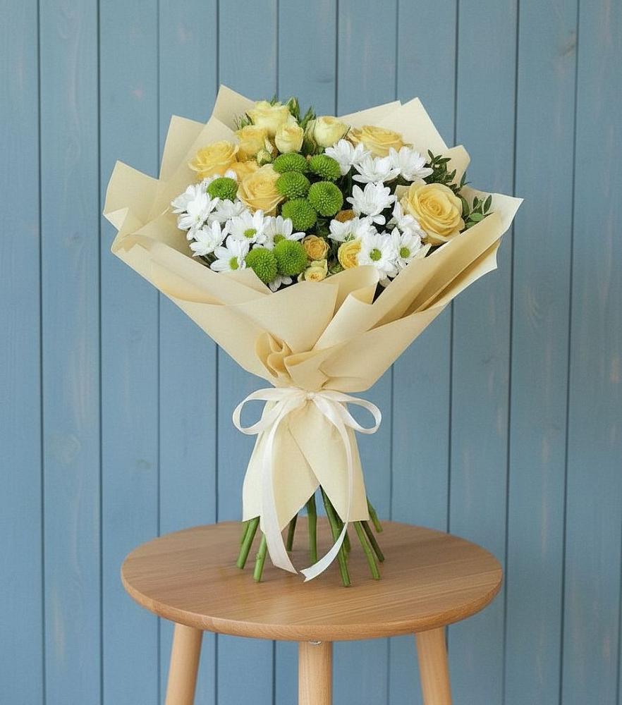 Букет цветов из: Хризантемы и Розы в Мохсоголлохе