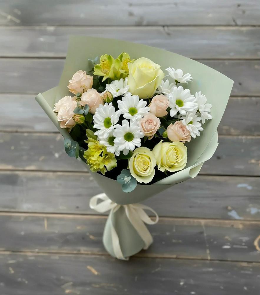 Букет цветов из: Альстромерии, Розы и Хризантемы в Мохсоголлохе