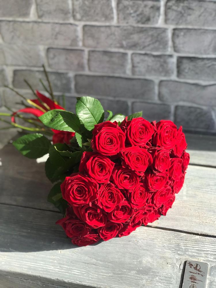 Букет Красные розы Фридом в Мохсоголлохе