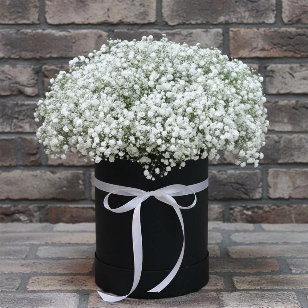 Цветочная композиция из Гипсофила в шляпной коробке в Мохсоголлохе