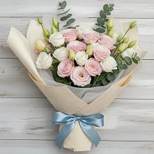 Букет цветов из:  Лизиантусы #REPLACE_PRED# Мохсоголлохе