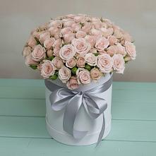 Цветочная композиция из Розы в шляпной коробке в Мохсоголлохе