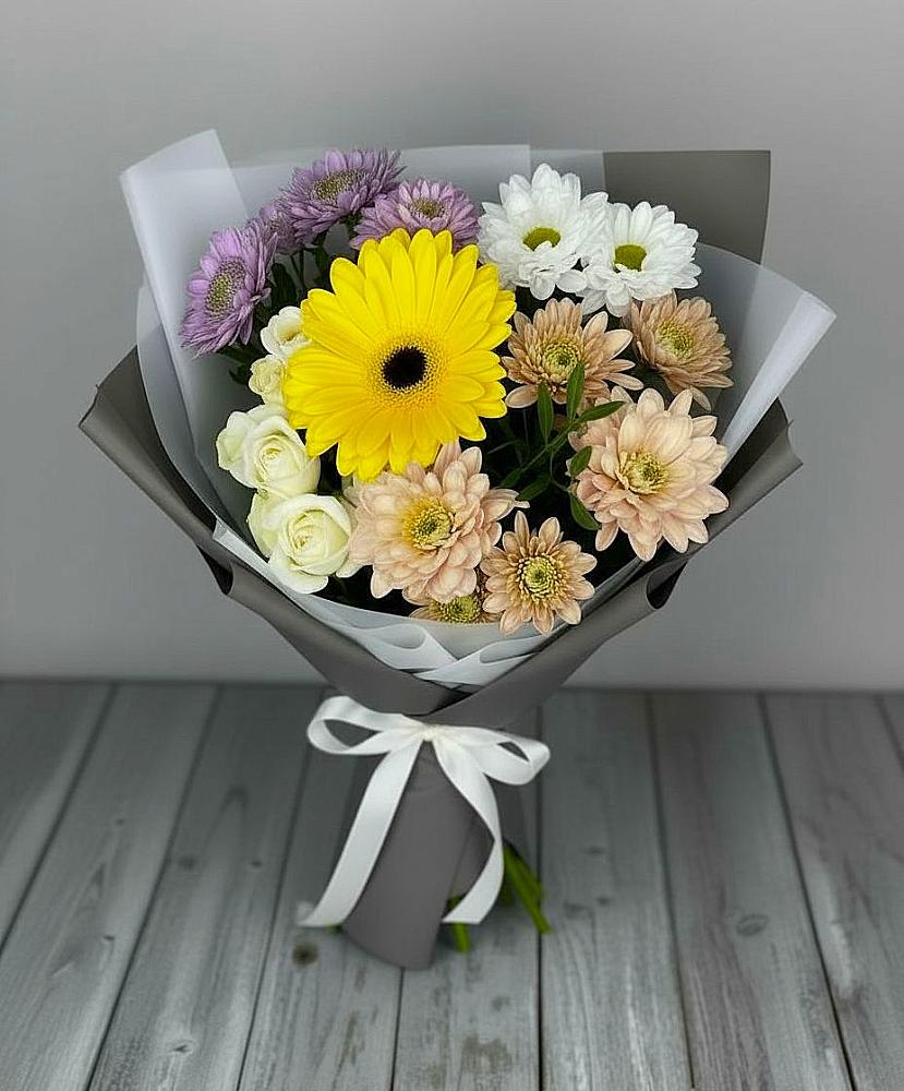 Букет цветов из: Розы, Герберы и Хризантемы в Мохсоголлохе