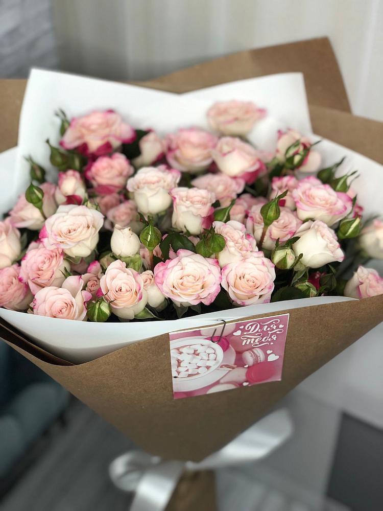 Букет цветов из: Розы в Мохсоголлохе