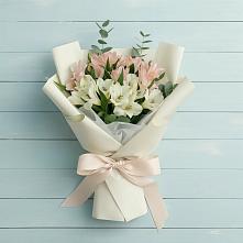 Букет цветов из:  Альстромерии в Мохсоголлохе