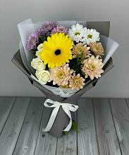 Букет цветов из:  Розы, Герберы и Хризантемы в Мохсоголлохе