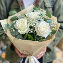 Букет цветов из:  Розы в Мохсоголлохе