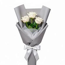 Букет 3 белые розы в Мохсоголлохе