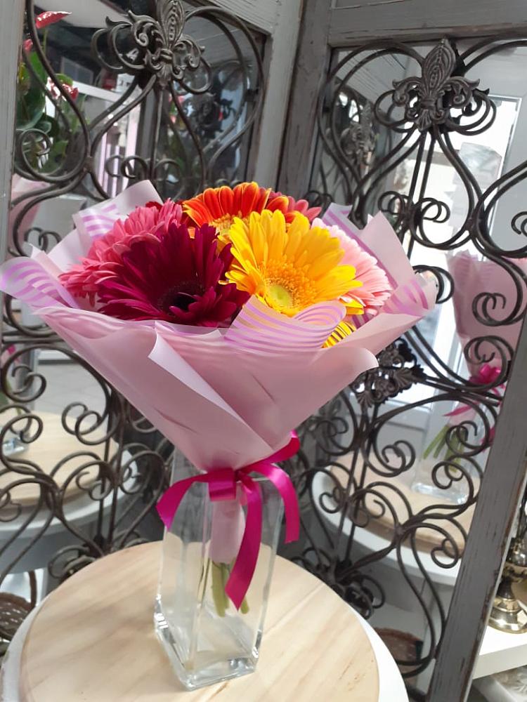 Букет цветов из: Герберы в Мохсоголлохе