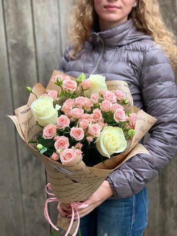 Букет цветов из: Розы в Мохсоголлохе