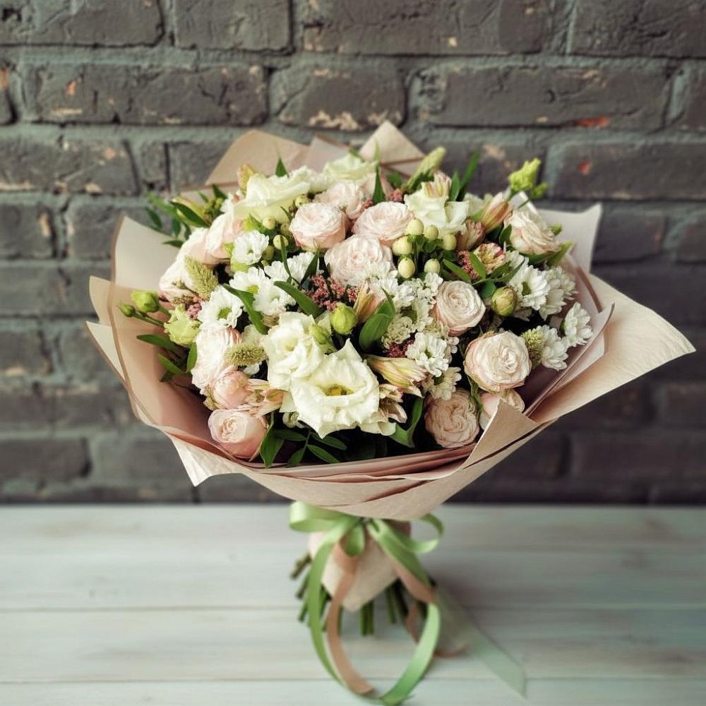 Букет цветов из: Альстромерии, Розы и Хризантемы в Мохсоголлохе