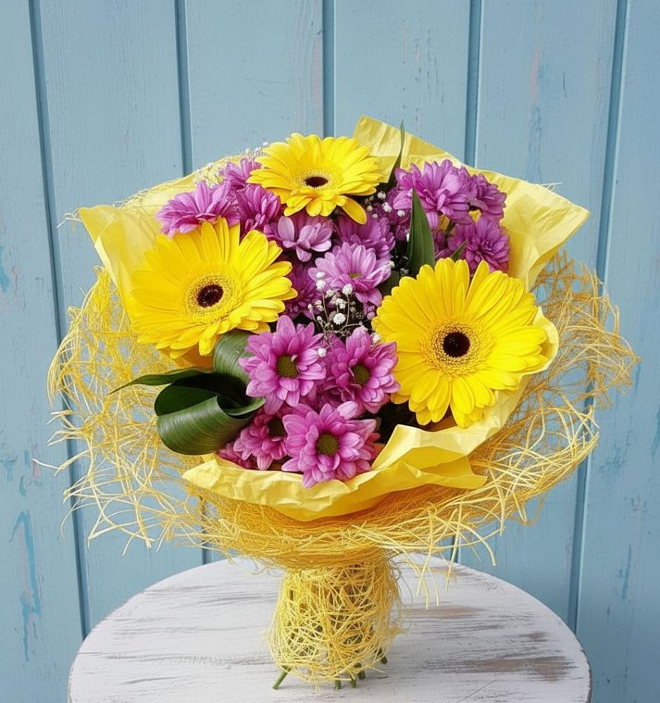 Букет цветов из: Хризантемы и Герберы в Мохсоголлохе