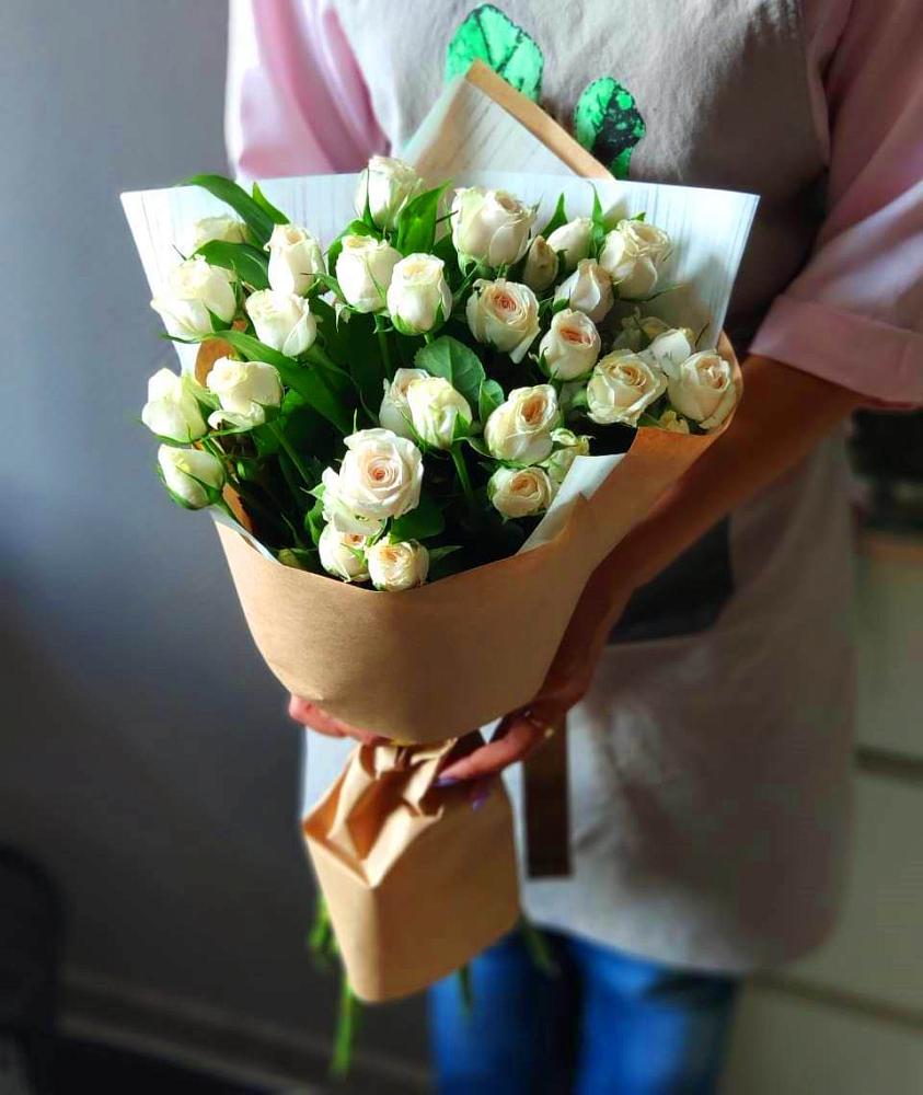 Букет цветов из: Розы в Мохсоголлохе