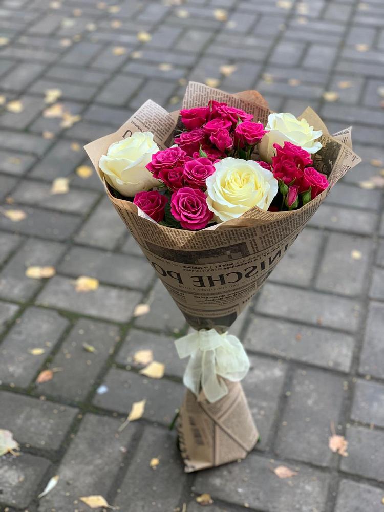 Букет цветов из: Розы в Мохсоголлохе