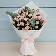 Букет цветов из:  Розы в Мохсоголлохе