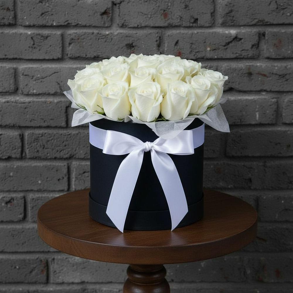 Цветочная композиция из Розы в шляпной коробке в Мохсоголлохе